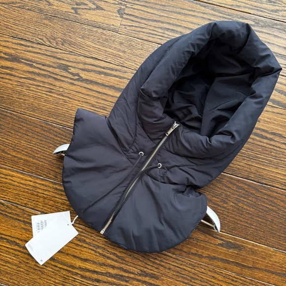 COS Cover Hood Puffer - Picture 1 of 3